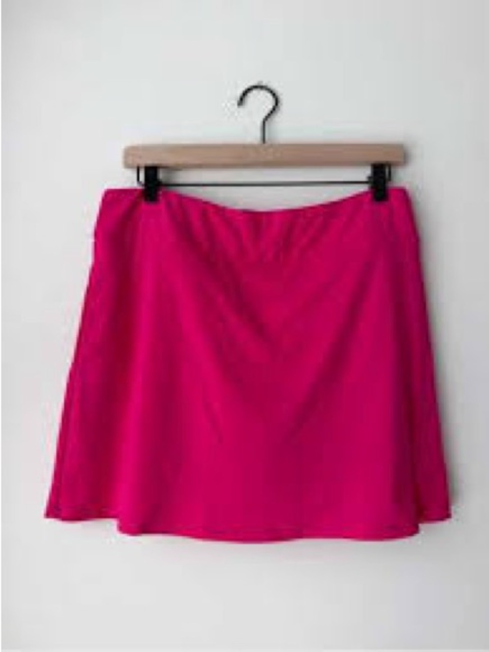 Aryeh hot pink skort with side pockets / Size XL